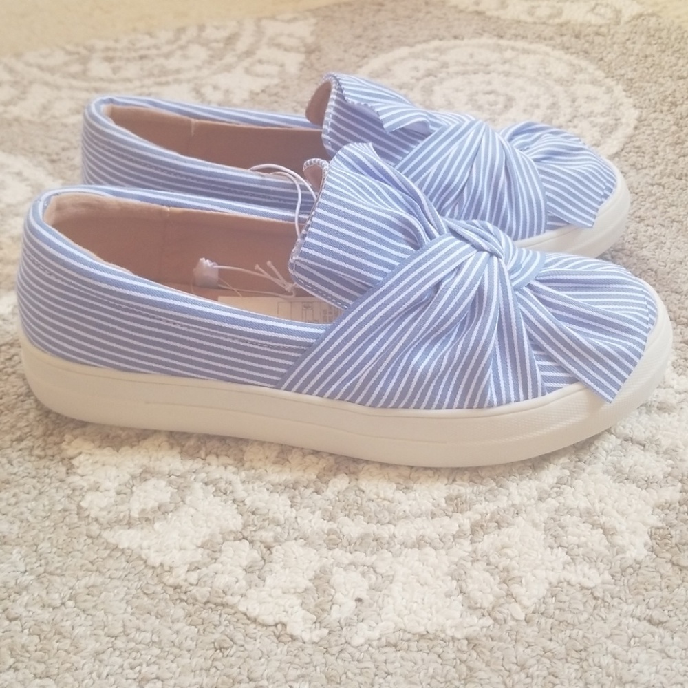 A NEW Day Mellie Slip On Sneakers - Picture 2 of 5